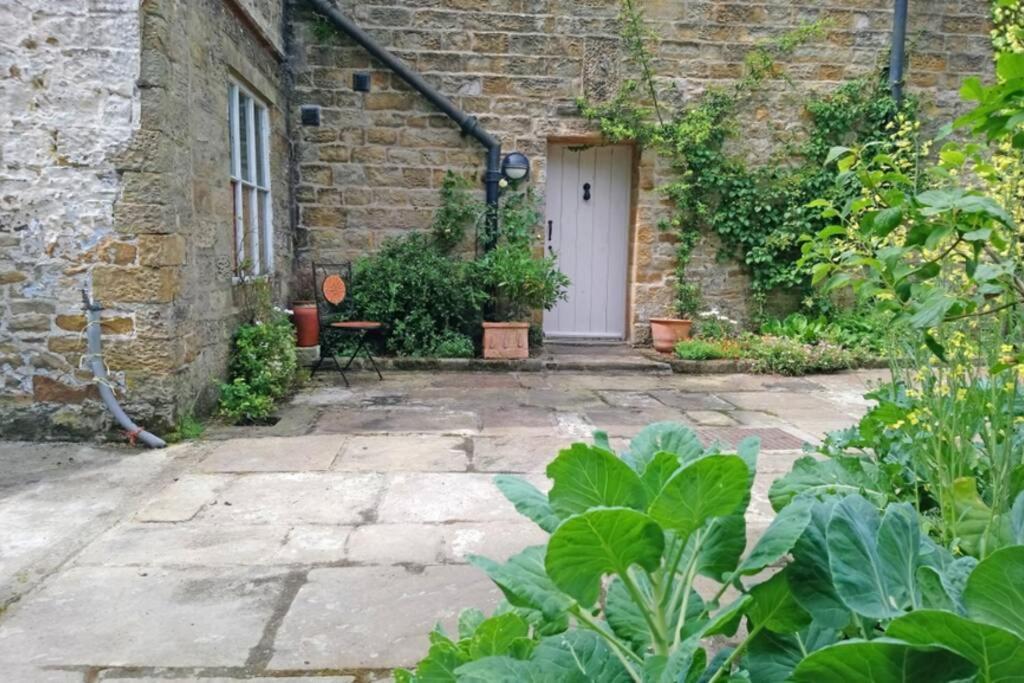 Shed End, In 18Th Century Lothersdale Mill Bd20 8En Exterior photo