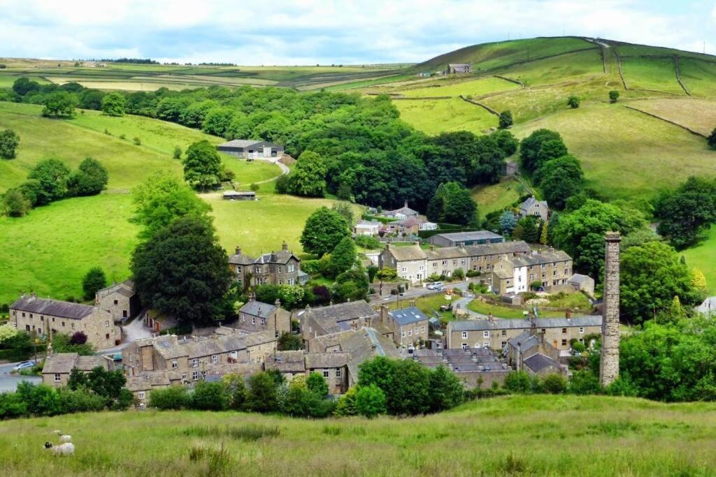 Shed End, In 18Th Century Lothersdale Mill Bd20 8En Exterior photo